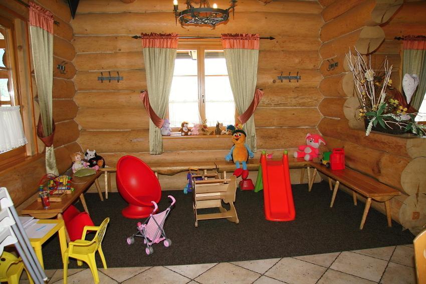 Hotel Grun Мости-у-Яблункова Екстер'єр фото